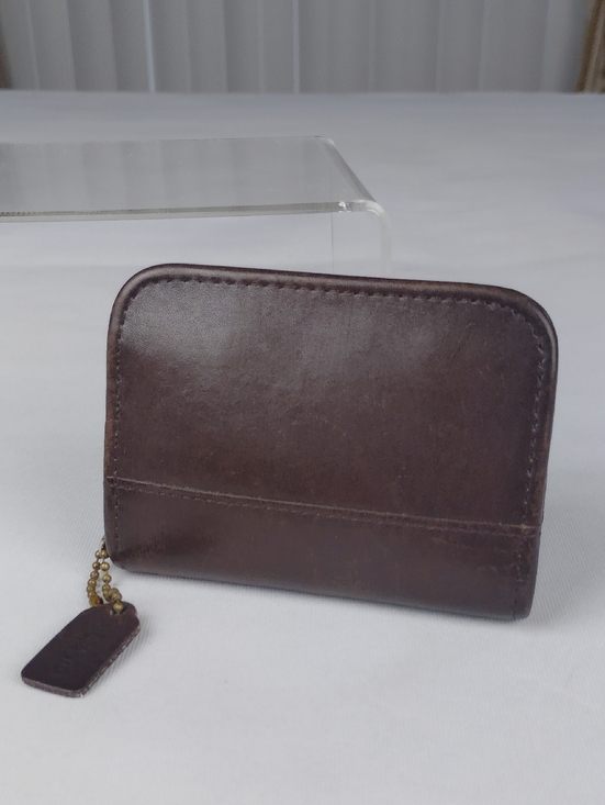Coach Handbags - Coach Vintage Brown Leather Zip Wallet.